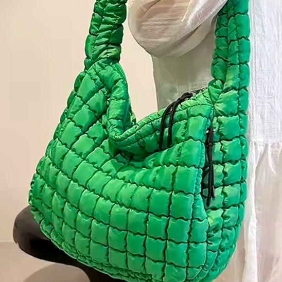Carryall quilted bag spacious interior, super lightweight, new colors. No brand - Picture 7 of 7